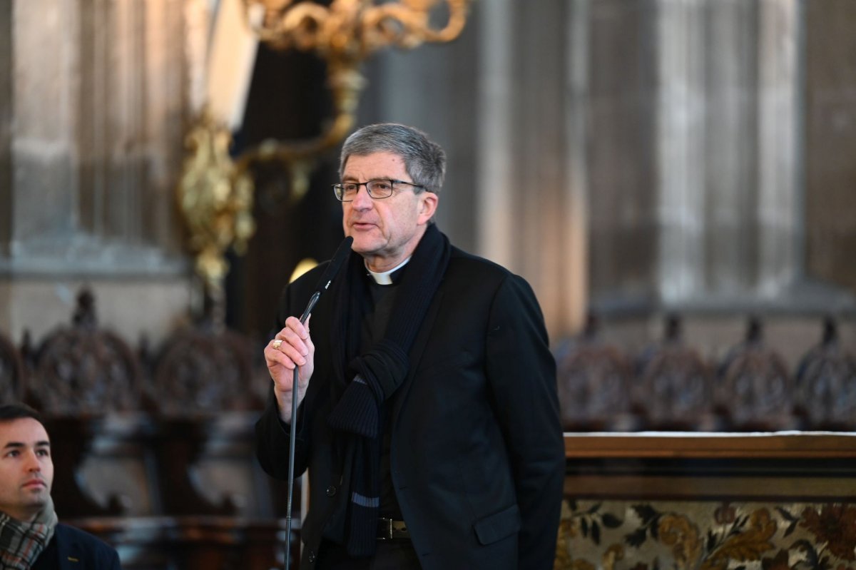 Rencontre avec Mgr Éric de Moulins-Beaufort à Saint-Eustache. Samedi 2 décembre 2023. © Marie-Christine Bertin / Diocèse de Paris.