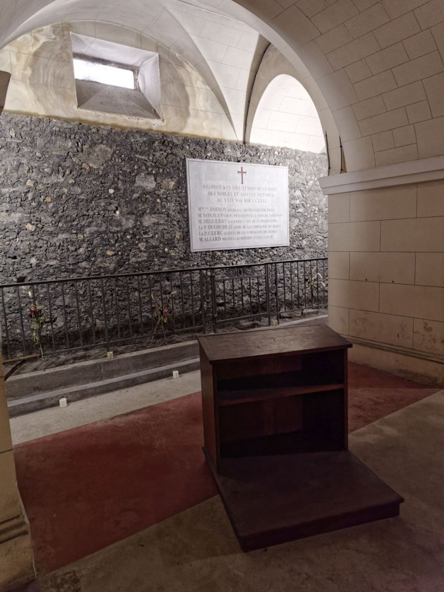 Mur de la prison de la Roquette au Séminaire Saint-Sulpice. © Yannick Boschat / Diocèse de Paris.