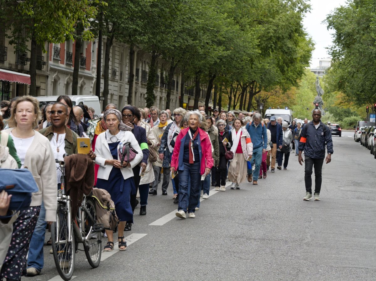 Canonisation des 16 Carmélites de Compiègne : Procession et chemin de croix. © Yannick Boschat / Diocèse de Paris.