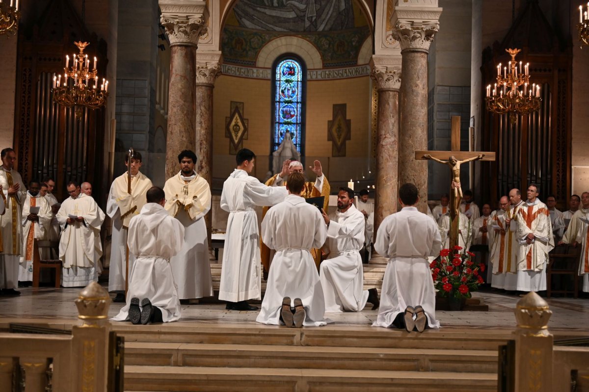 Ordination diaconale en vue du sacerdoce 2026. © Marie-Christine Bertin / Diocèse de Paris.