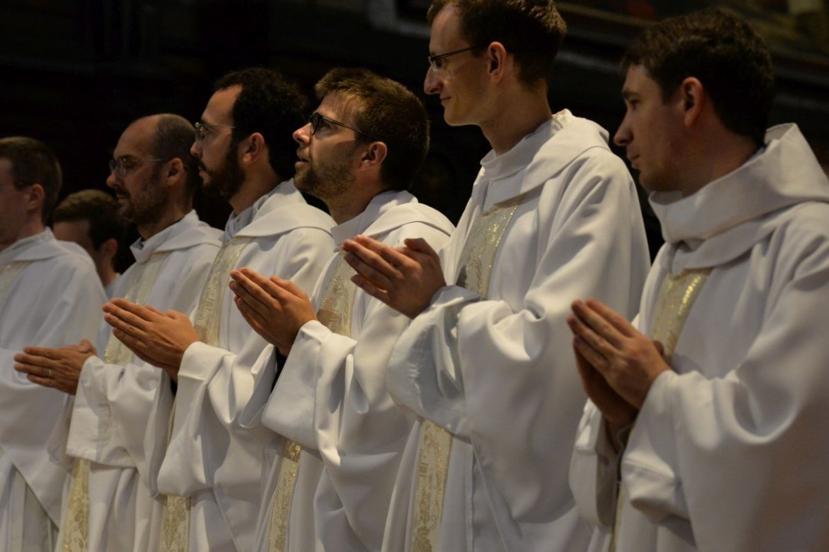 Messe des nouveaux prêtres à Notre-Dame des Victoires 2021. © Marie-Christine Bertin / Diocèse de Paris.