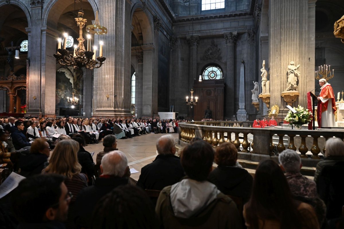 Confirmation des adultes de décembre 2023. © Marie-Christine Bertin / Diocèse de Paris.