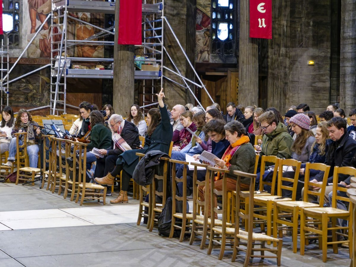 Prière du matin au Saint-Esprit. © Yannick Boschat / Diocèse de Paris.