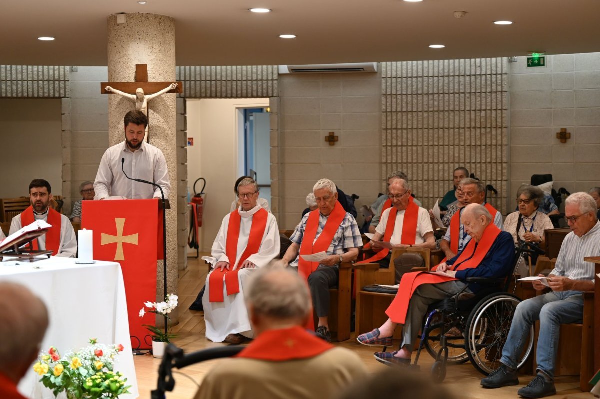 Messe des nouveaux prêtres à la Maison Marie-Thérèse. © Marie-Christine Bertin / Diocèse de Paris.