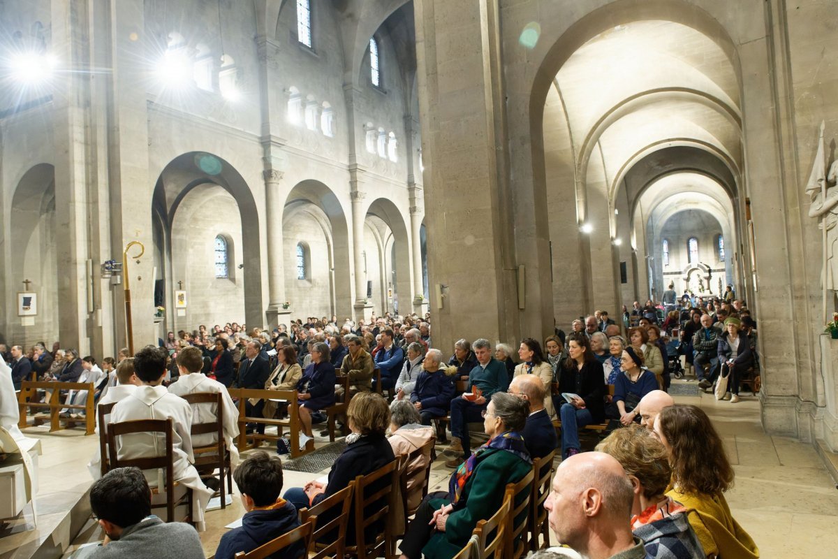 Messe dans le cadre du Festiv'art chrétien de Vaugirard. © Trung Hieu Do / Diocèse de Paris.