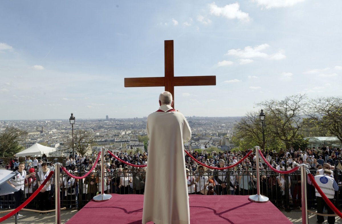 Chemin de croix de Montmartre 2022. © Trung Hieu Do / Diocèse de Paris.