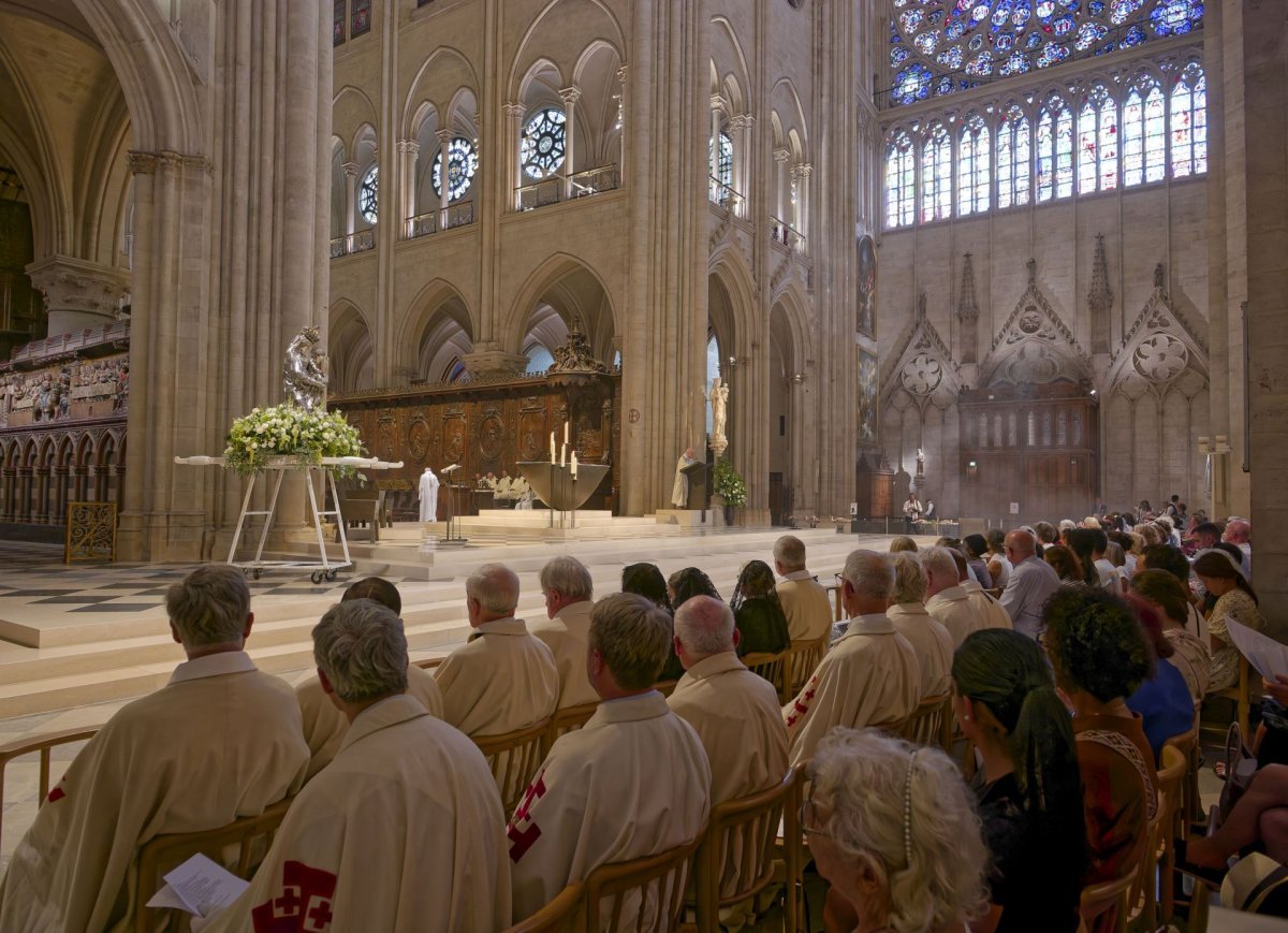 Veille de la fête de l'Assomption à Notre-Dame de Paris 2025. © Yannick Boschat / Diocèse de Paris.