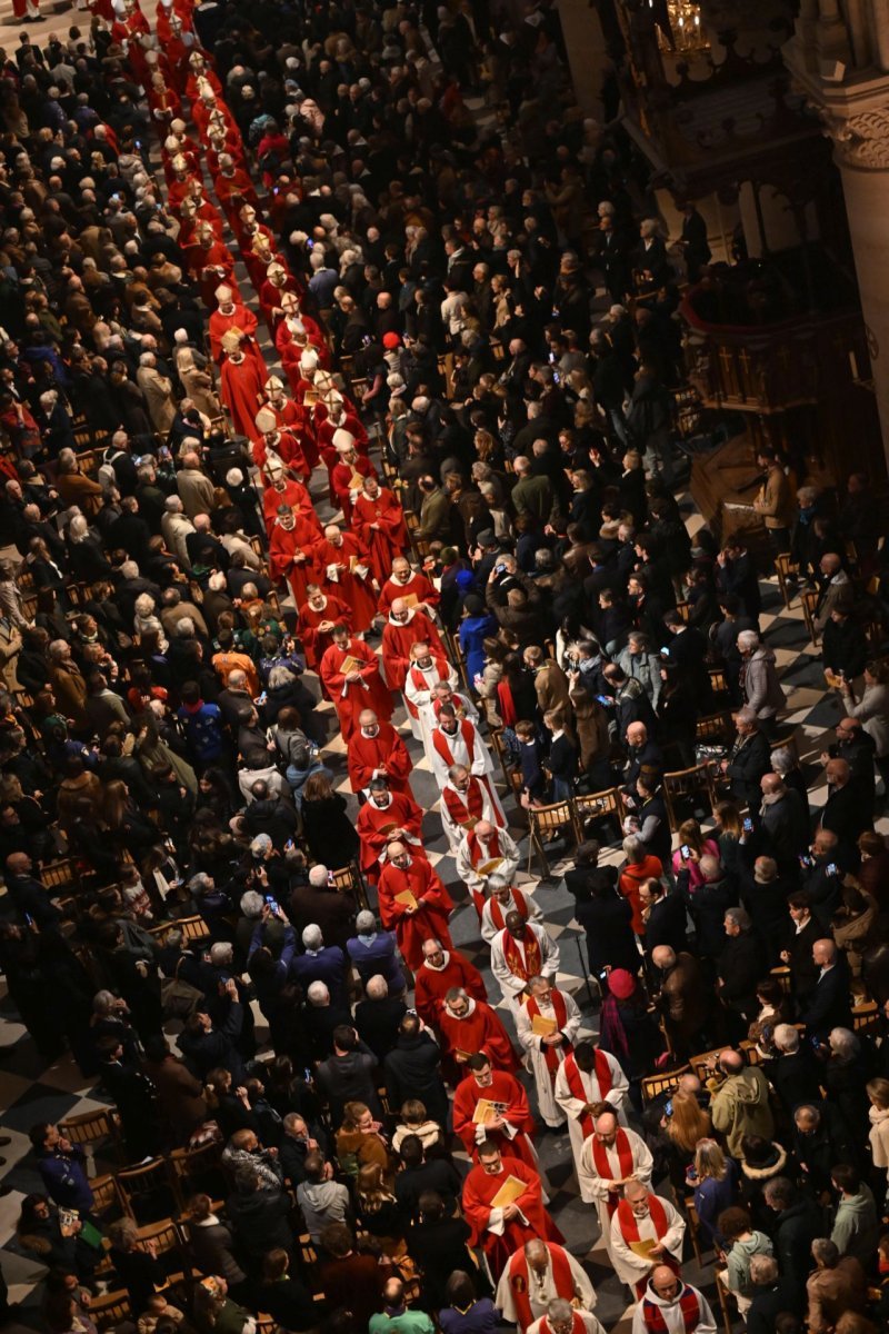 Messe de béatification de Raymond Cayré, Gérard-Martin Cendrier, Roger (…). © Jean-Baptiste Delerue / Diocèse de Paris.