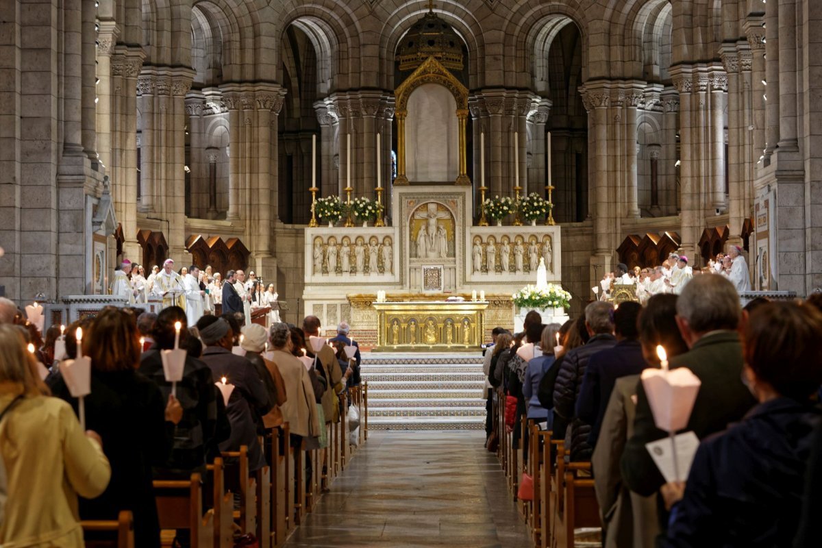 Messe pour la paix en union avec le pape François. © Yannick Boschat / Diocèse de Paris.