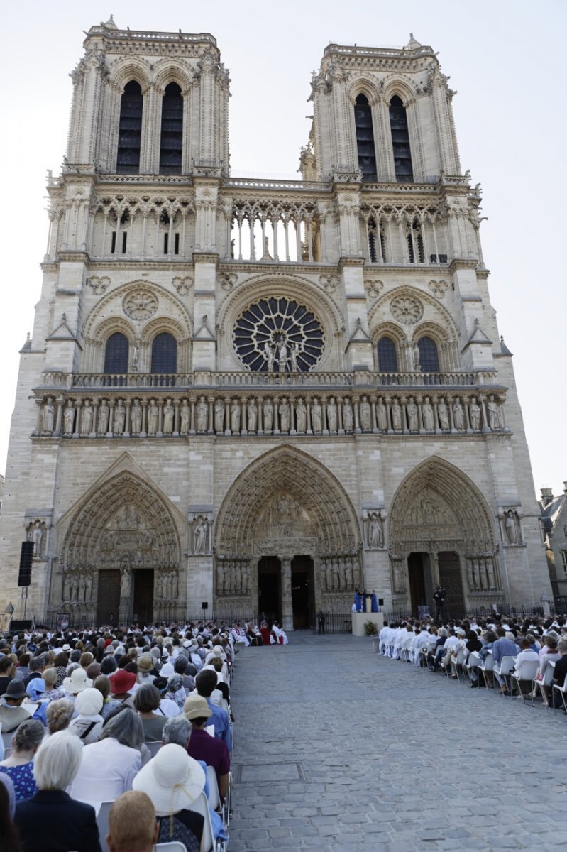 Liturgie de la Parole. © Yannick Boschat / Diocèse de Paris.