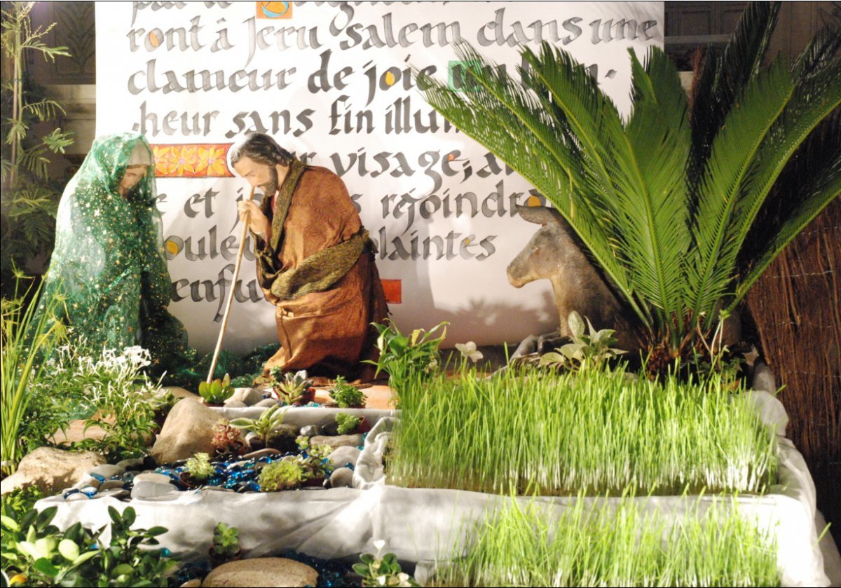 Crèches dans les églises de Paris. 