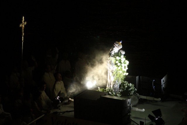 Procession fluviale du 15 août 2009. © saint-hippolyte.net.