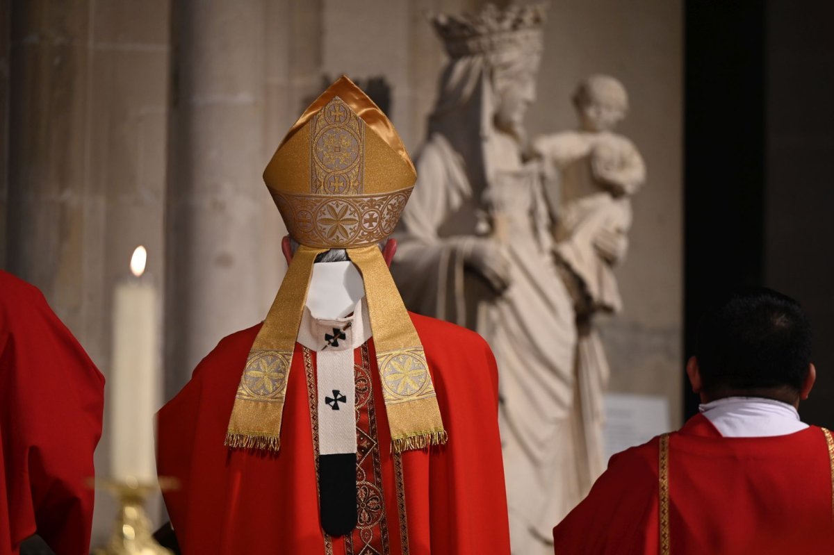 Messe de rentrée du Séminaire avec rite d'admission des candidats au (…). © Marie-Christine Bertin / Diocèse de Paris.