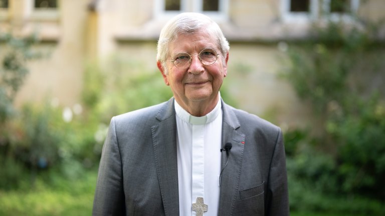 Pape à Paris : « Léon XIV interpelle bien au-delà de l’Église et des croyants »
