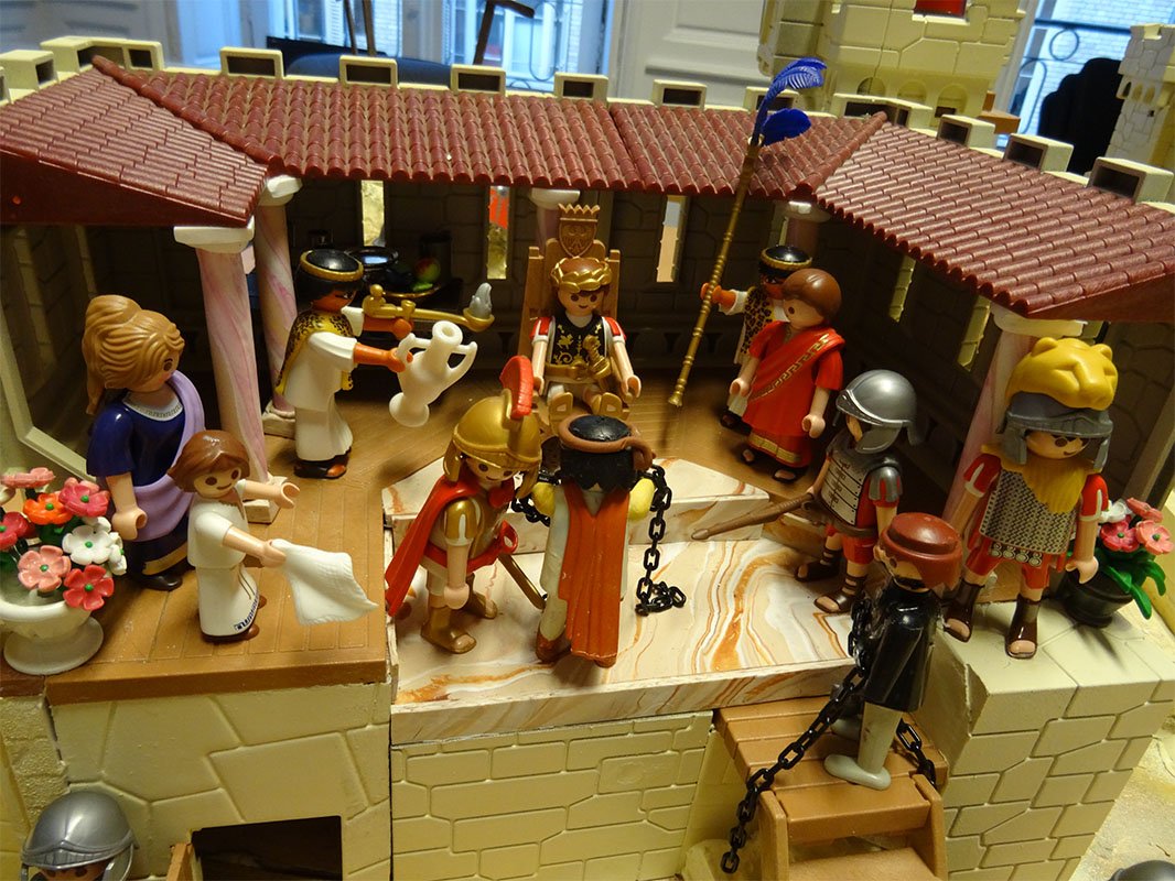 Une crèche Playmobil à l'église Saint-Martin d'Amiens - Courrier picard