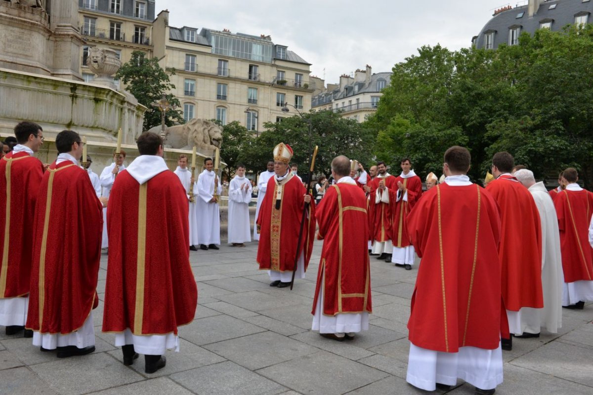 Ordinations sacerdotales 2021 à Saint-Sulpice. © Marie-Christine Bertin / Diocèse de Paris.