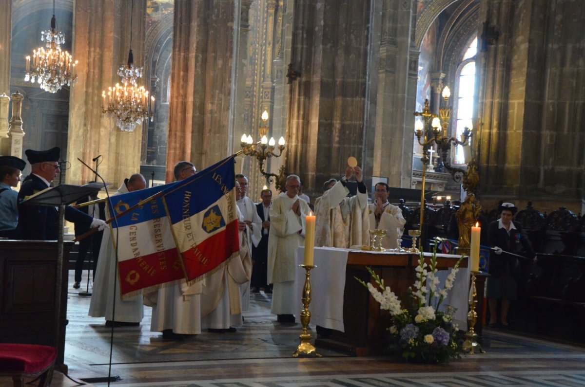 Messe pour l'anniversaire de la Libération de Paris 2019. © Michel Pourny / Diocèse de Paris.