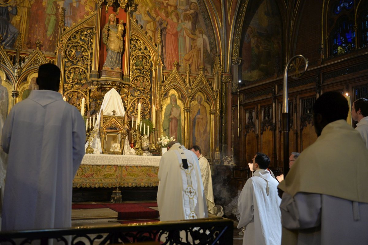 Jeudi saint 2023 à Saint-Germain l'Auxerrois. © Marie-Christine Bertin / Diocèse de Paris.