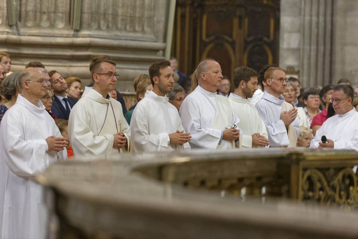 Ordinations des diacres permanents 2023. © Yannick Boschat / Diocèse de Paris.