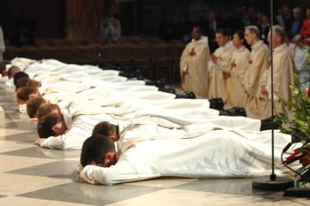 Ordinations presbytérales à Notre-Dame de Paris. Samedi 23 juin 