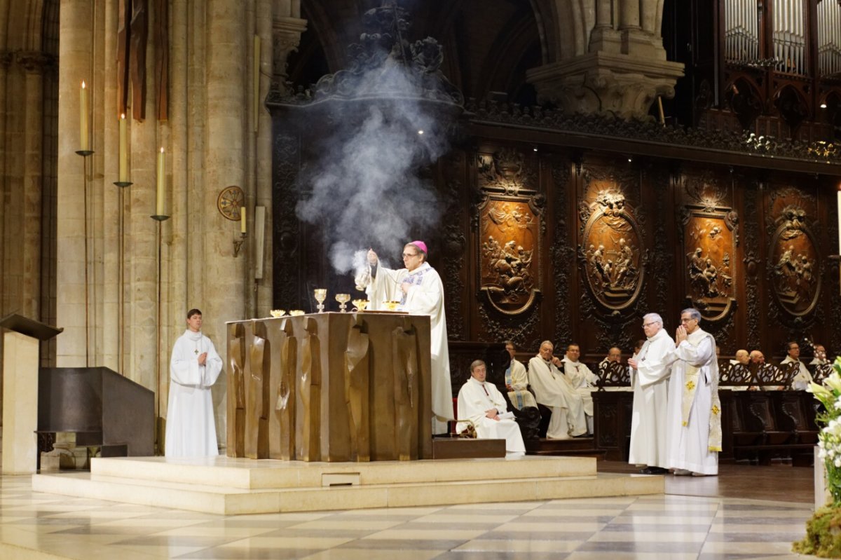 Liturgie eucharistique. © Yannick Boschat / Diocèse de Paris.