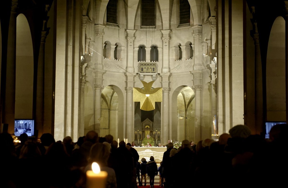 Soirée sainte Geneviève à Saint-Lambert (15e). © Trung Hieu Do / Diocèse de Paris.