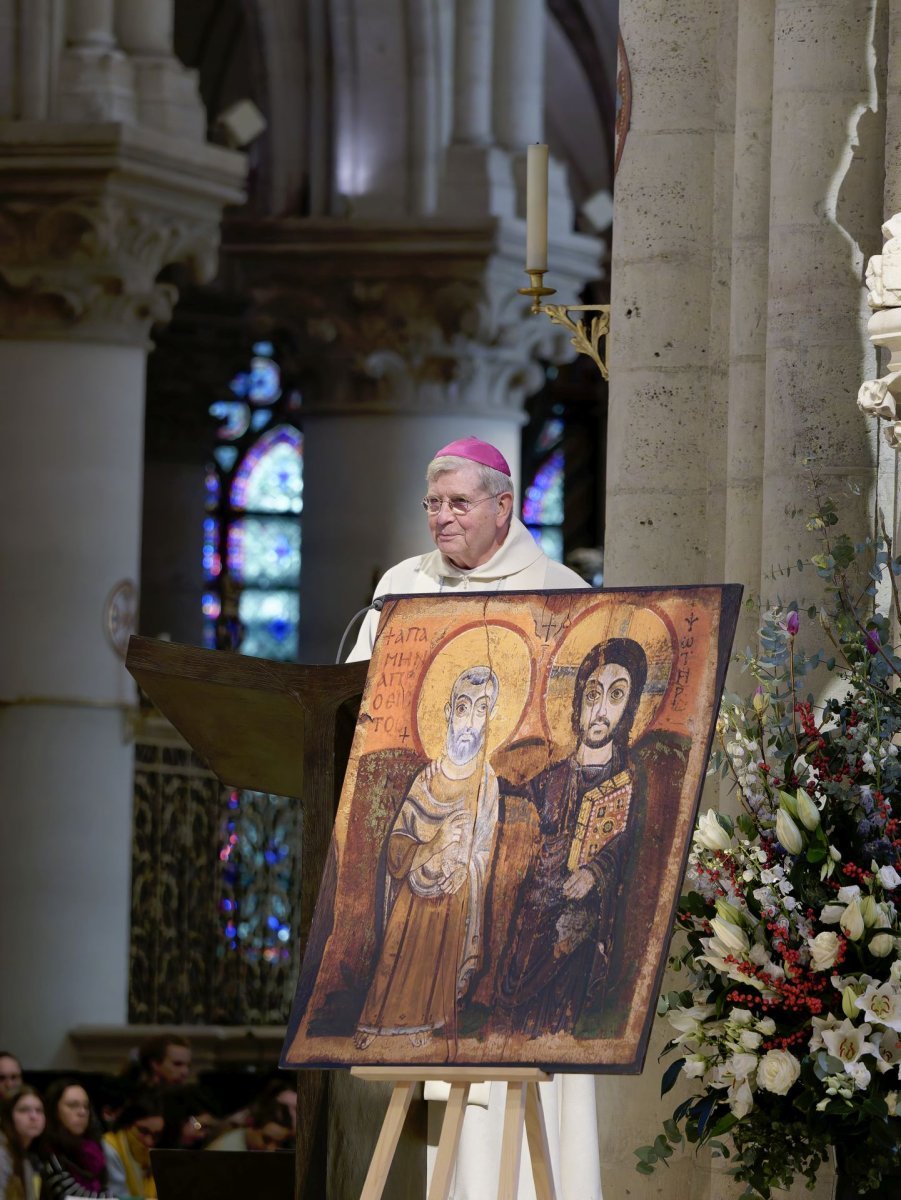 Prière du milieu du jour à Notre-Dame de Paris. © Yannick Boschat / Diocèse de Paris.