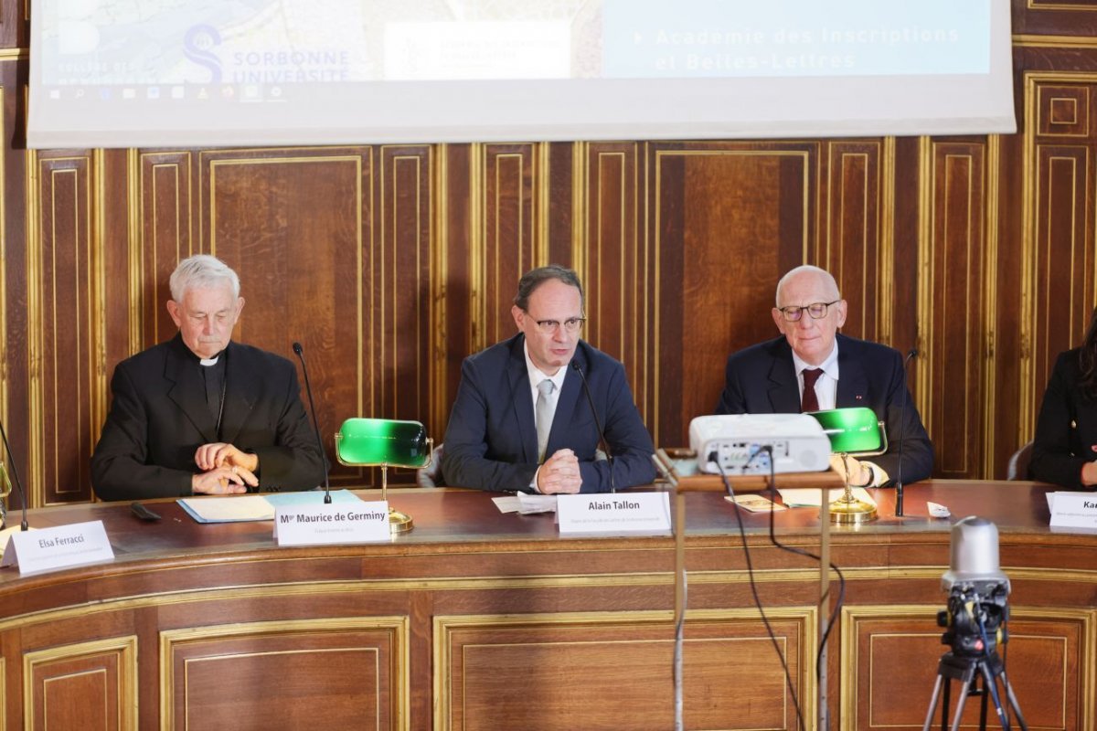 Colloque historique sur Geneviève. 3 novembre 2021, en Sorbonne © Yannick Boschat / Diocèse de Paris.