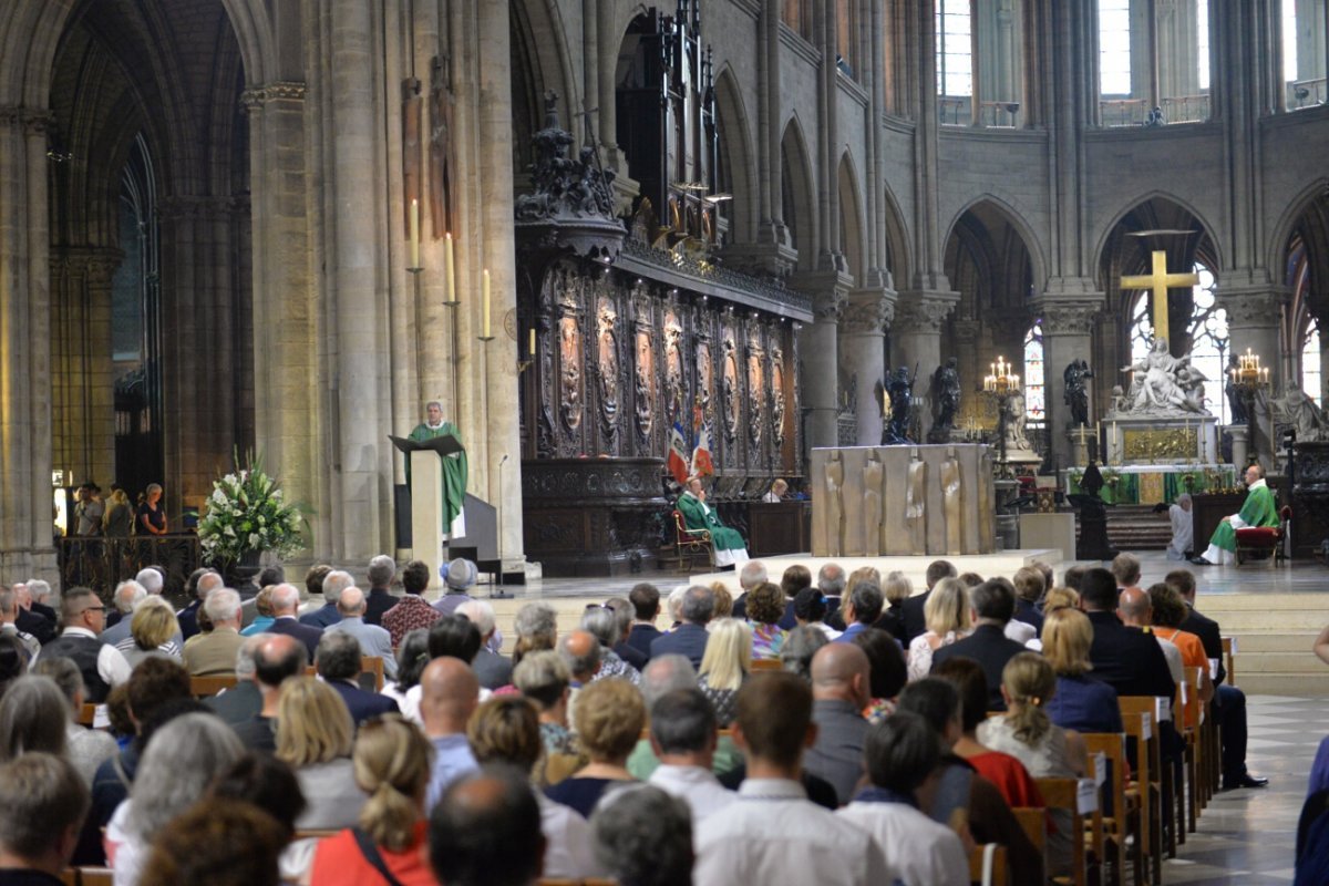 Homélie de Mgr Denis Jachiet, évêque auxiliaire de Paris. © Marie-Christine Bertin / Diocèse de Paris.