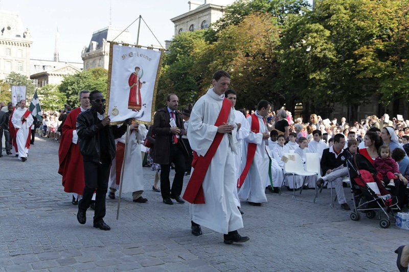 Ordinations sacerdotales 2012 à Notre-Dame de Paris. © Yannick Boschat / Diocèse de Paris.