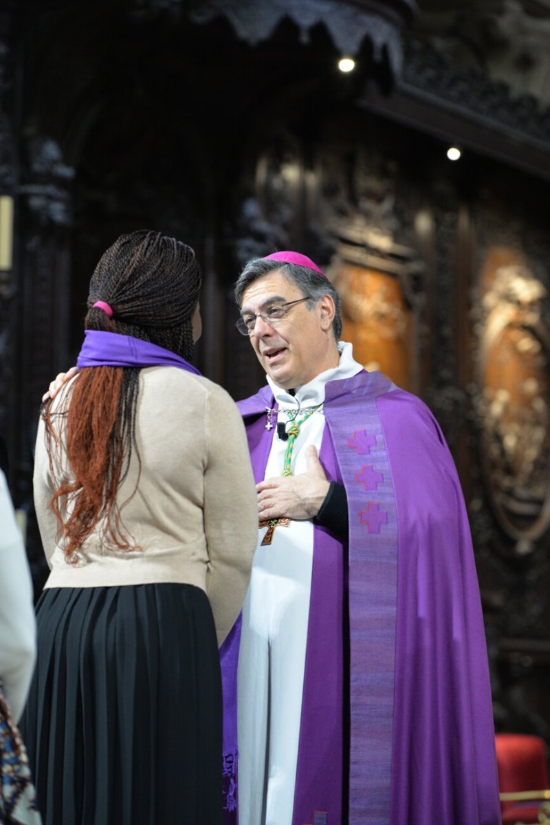 Appel décisif des catéchumènes, célébration de 10h. © Marie-Christine Bertin / Diocèse de Paris.