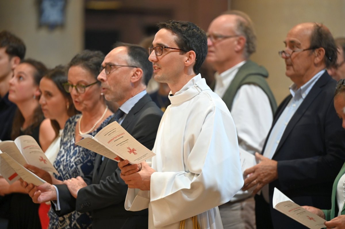 Ordinations diaconales en vue du sacerdoce à Notre-Dame de Lorette (9e). © Marie-Christine Bertin / Diocèse de Paris.