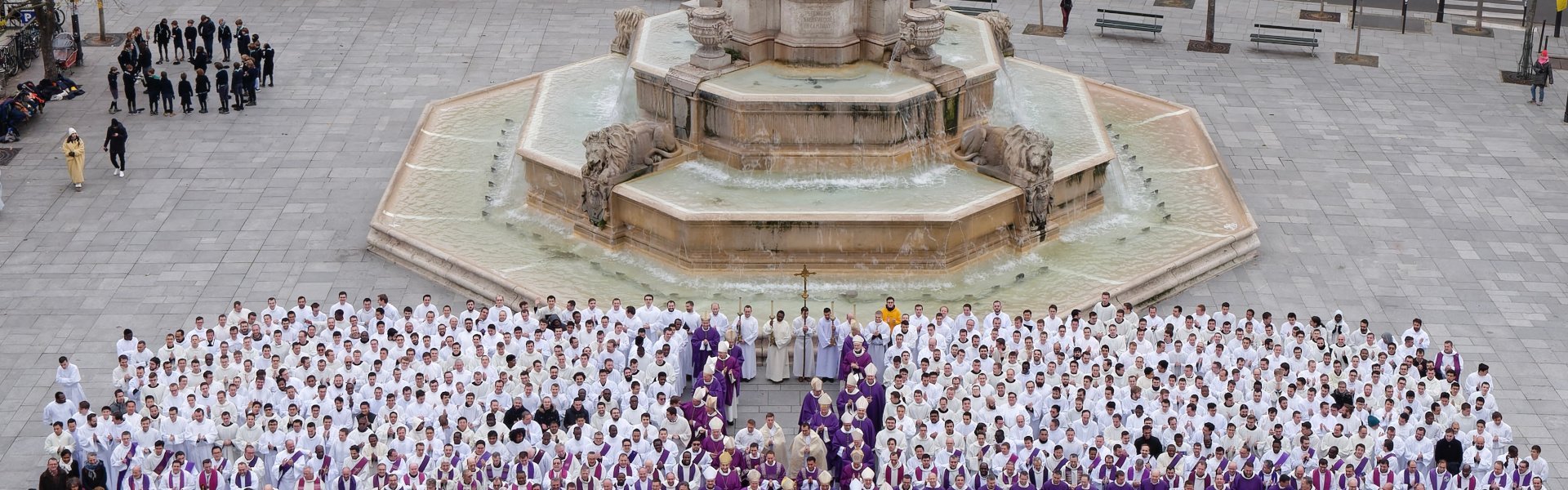 Rassemblement des séminaristes à Paris. (c) Yannick Boschat / Diocèse de Paris.