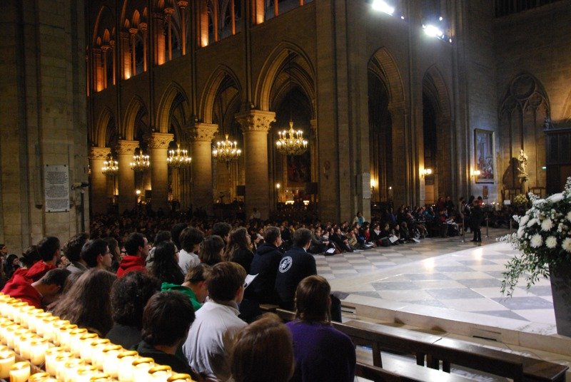 Plusieurs milliers de jeunes ont participé à la messe des étudiants jeudi soir. © Pierre-Louis Lensel / Diocèse de Paris 