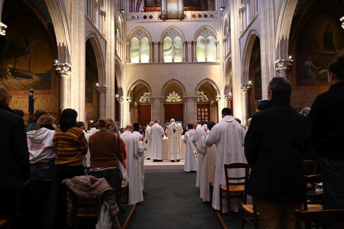 Messe à Saint-Ignace. © Marie-Christine Bertin / Diocèse de Paris.