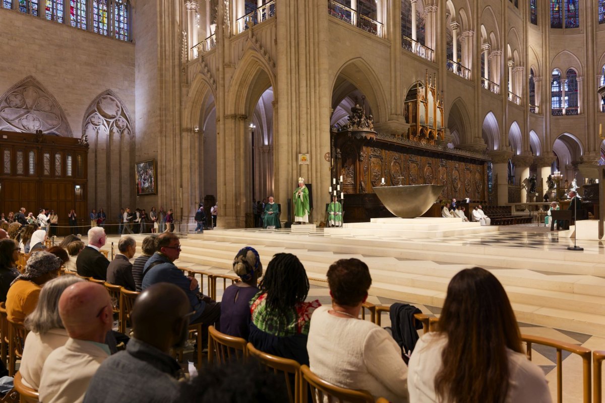 Messe à Notre-Dame de Paris pour le centenaire de la naissance de Mgr (…). © Yannick Boschat / Diocèse de Paris.