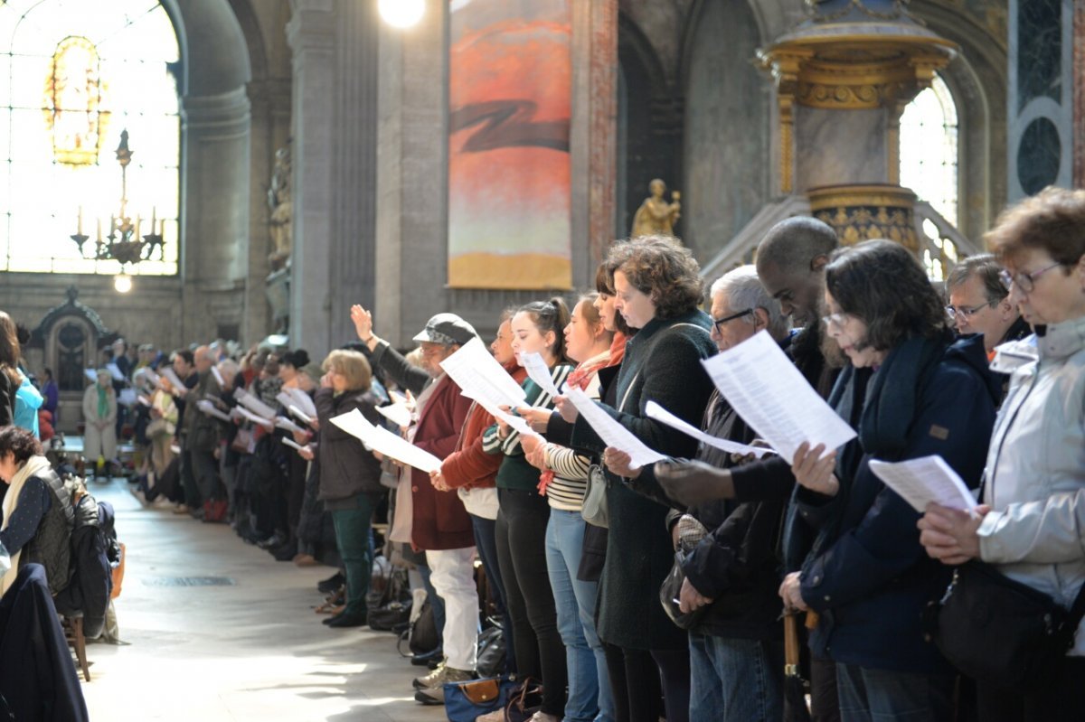 Prière de guérison et de délivrance. © Marie-Christine Bertin / Diocèse de Paris.