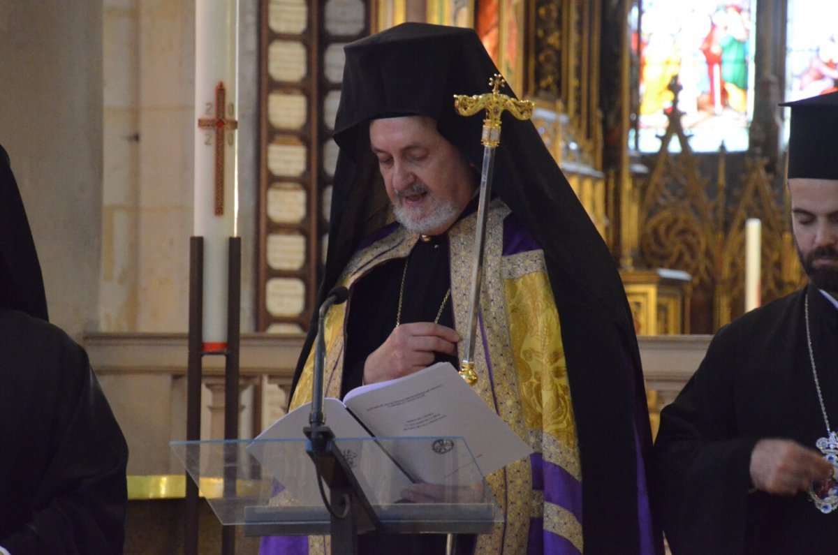 Vêpres orthodoxes de la fête de saint Denis 2020 à Saint-Étienne du Mont. © Michel Pourny / Diocèse de Paris.