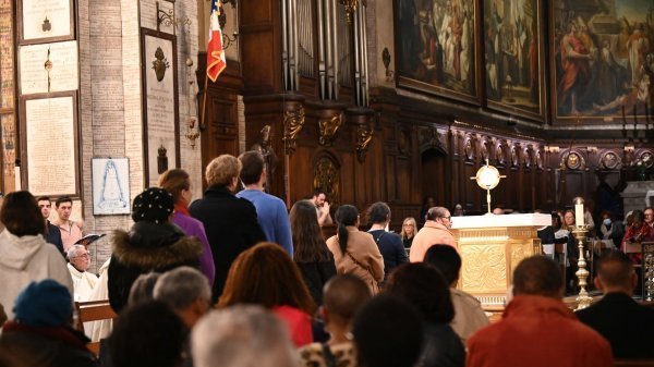 Veillée de l'espérance à la basilique Notre-Dame des Victoires