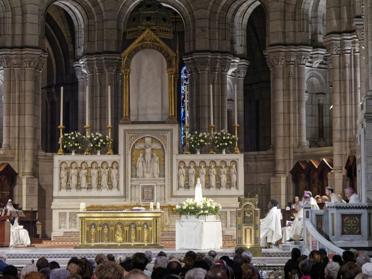 Messe pour la paix en union avec le pape François. © Yannick Boschat / Diocèse de Paris.