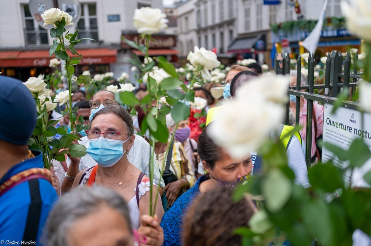 Procession “M de Marie” jusqu'au Sacré-Cœur de Montmartre. © Cédric Vendeix.