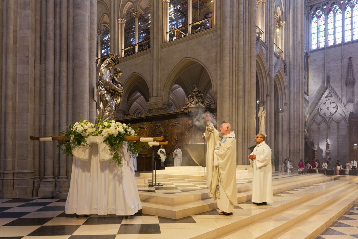 Messe anticipée de l'Assomption 2026 à Notre-Dame de Paris. © Yannick Boschat / Diocèse de Paris.