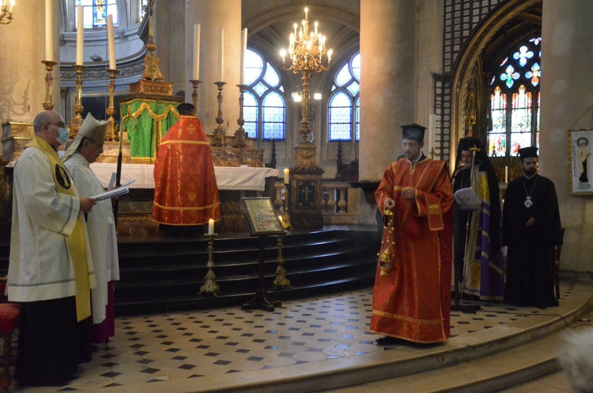 Vêpres orthodoxes de la fête de saint Denis 2020 à Saint-Étienne du Mont. © Michel Pourny / Diocèse de Paris.