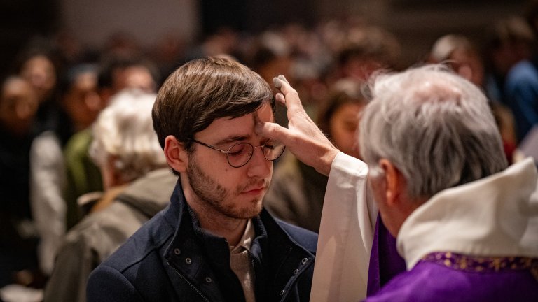 Carême : Messe des Cendres, un retour en grâce ?