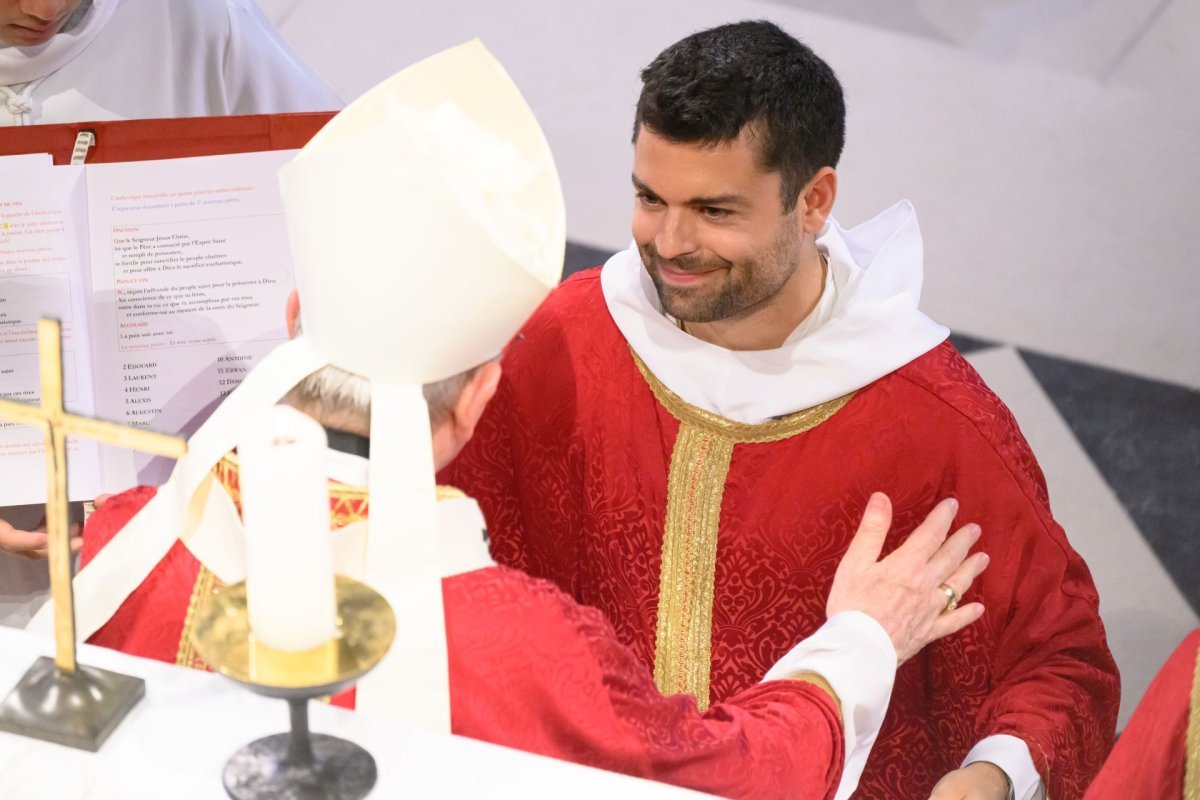 Ordinations sacerdotales 2025. © Jean-Baptiste Delerue / Diocèse de Paris.