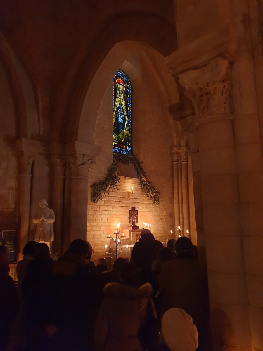 Soirée sainte Geneviève à Saint-Pierre de Montmartre (18e). © Renaud Kaeppelin.