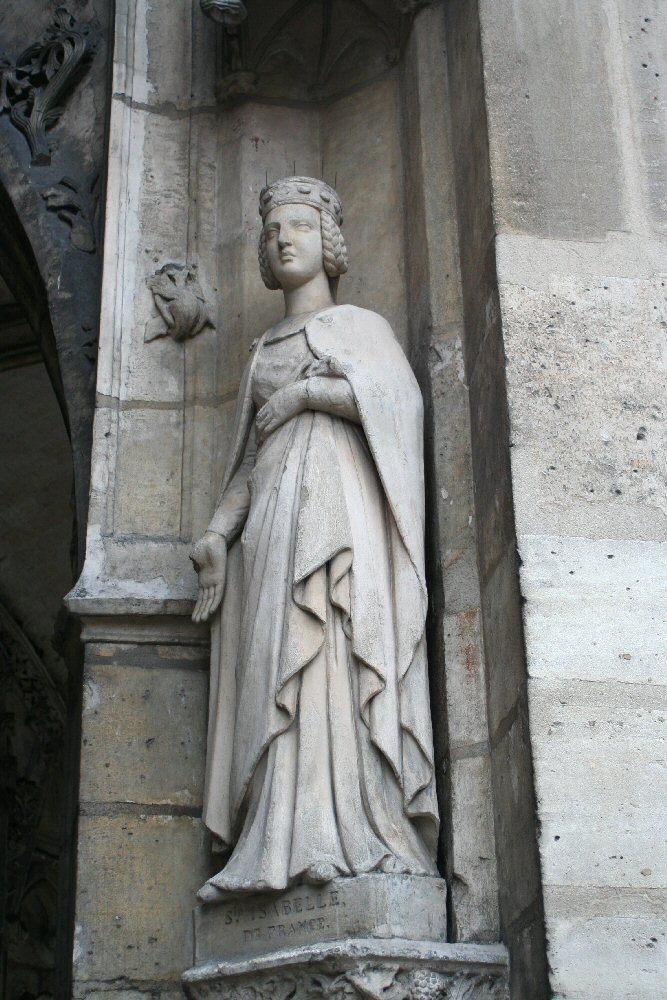 Statue d'Isabelle de France. Porche de Saint-Germain l'Auxerrois, refaite en 1841 par Louis Desprez. © C. D. A. S.