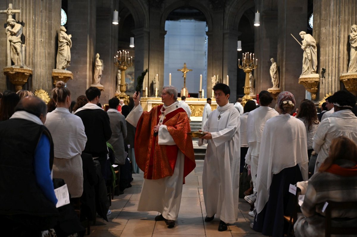 Confirmation des adultes de décembre 2023. © Marie-Christine Bertin / Diocèse de Paris.