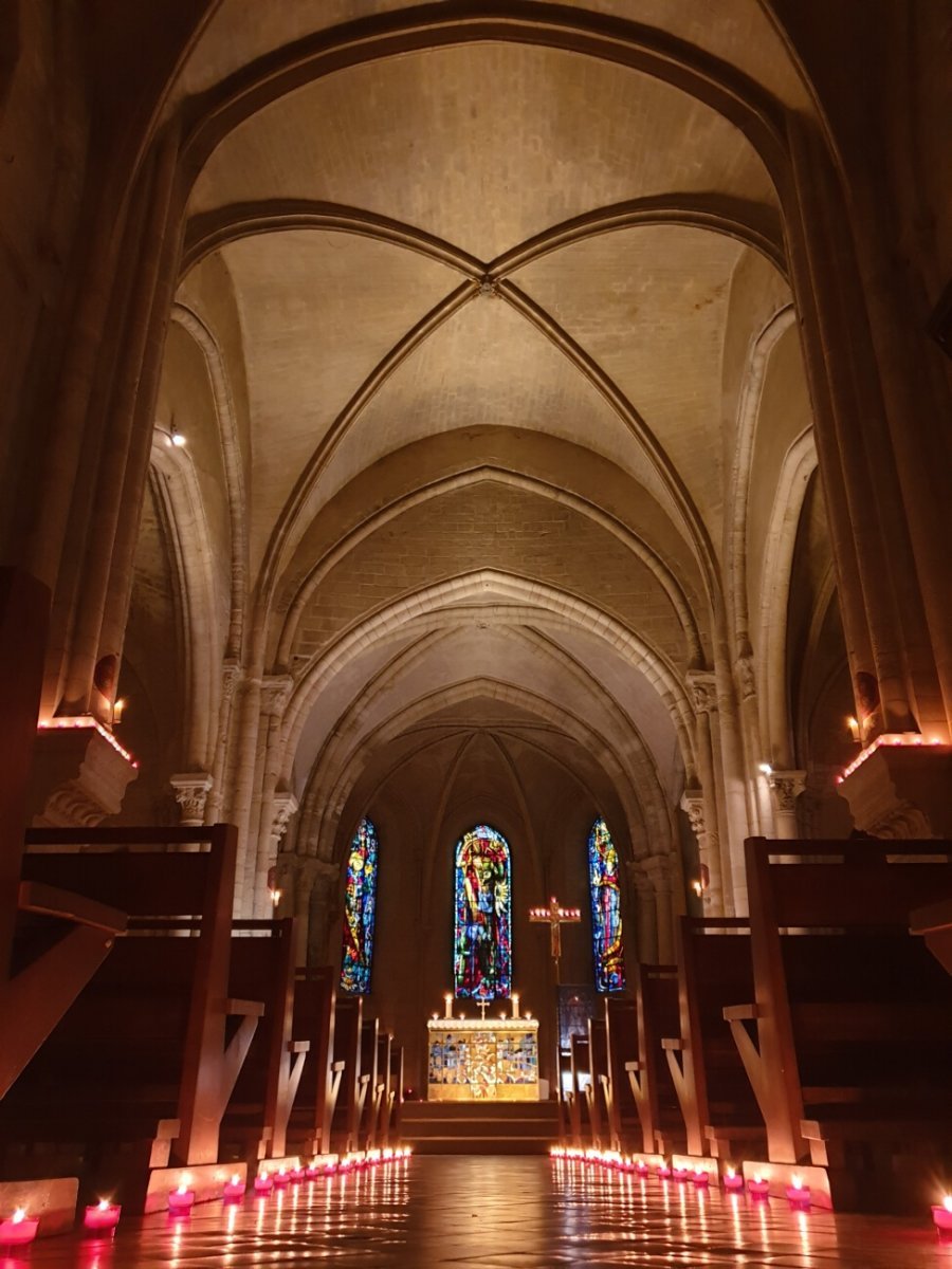 Soirée sainte Geneviève à Saint-Pierre de Montmartre (18e). © Renaud Kaeppelin.