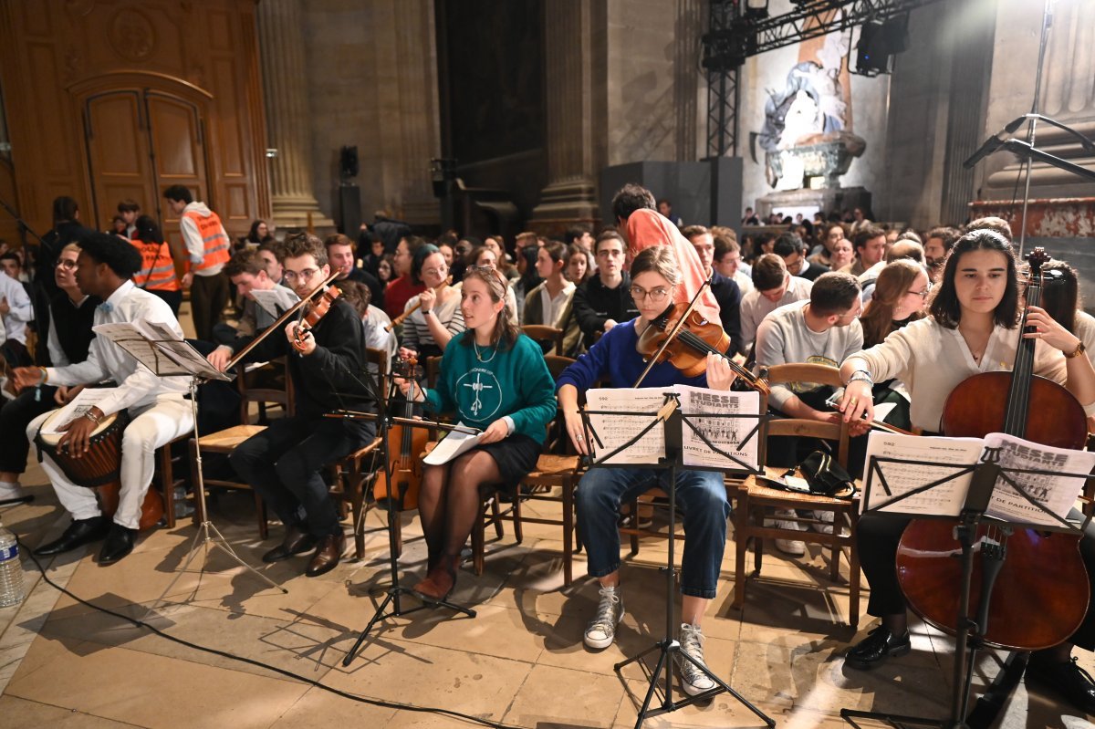 Messe des étudiants d'Île-de-France 2024. © Marie-Christine Bertin / Diocèse de Paris.